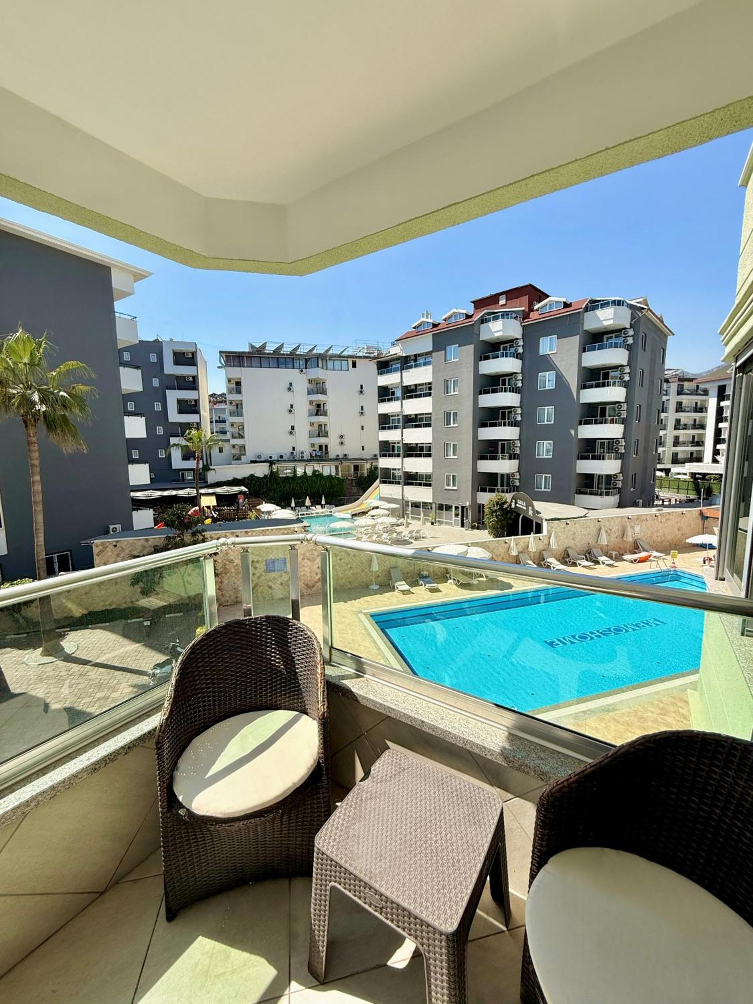 Sa Apartments! Beachfront Apartment With Sea View & Pool ألانيا المظهر الخارجي الصورة