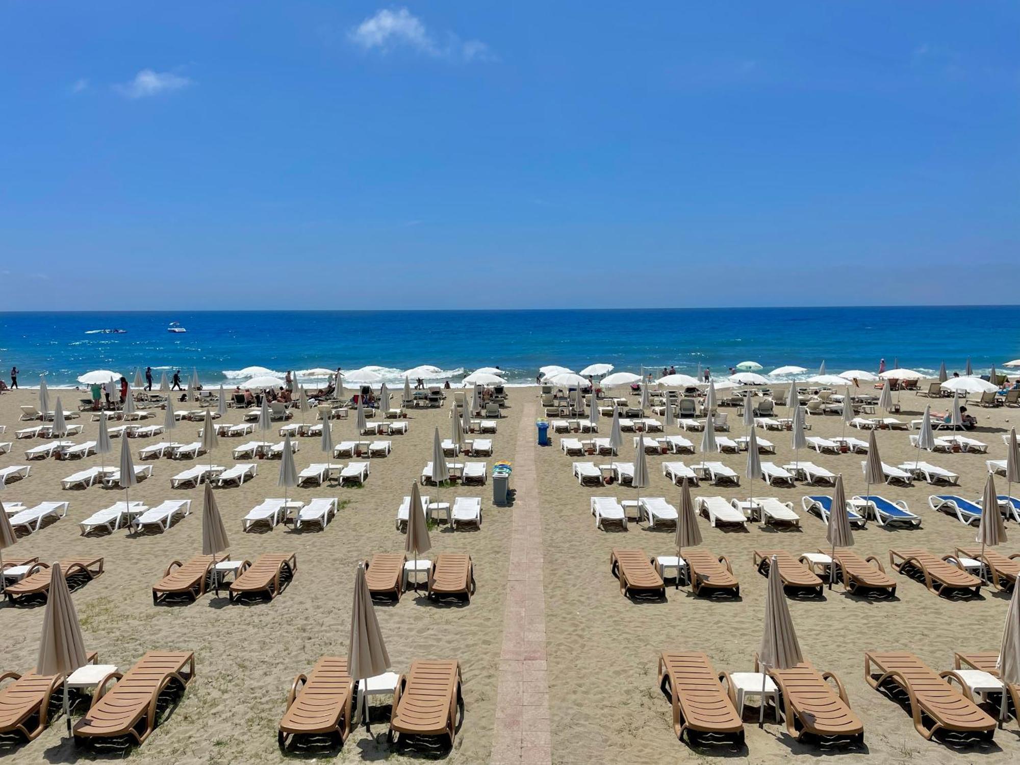Sa Apartments! Beachfront Apartment With Sea View & Pool ألانيا المظهر الخارجي الصورة
